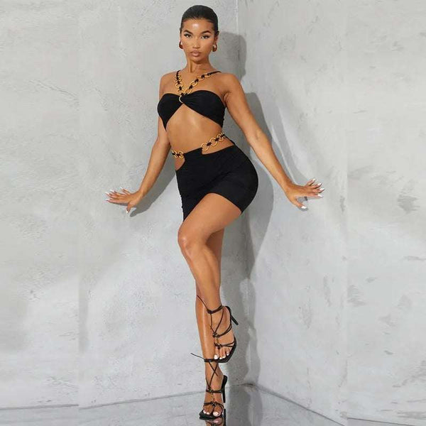 Woman set Claudine