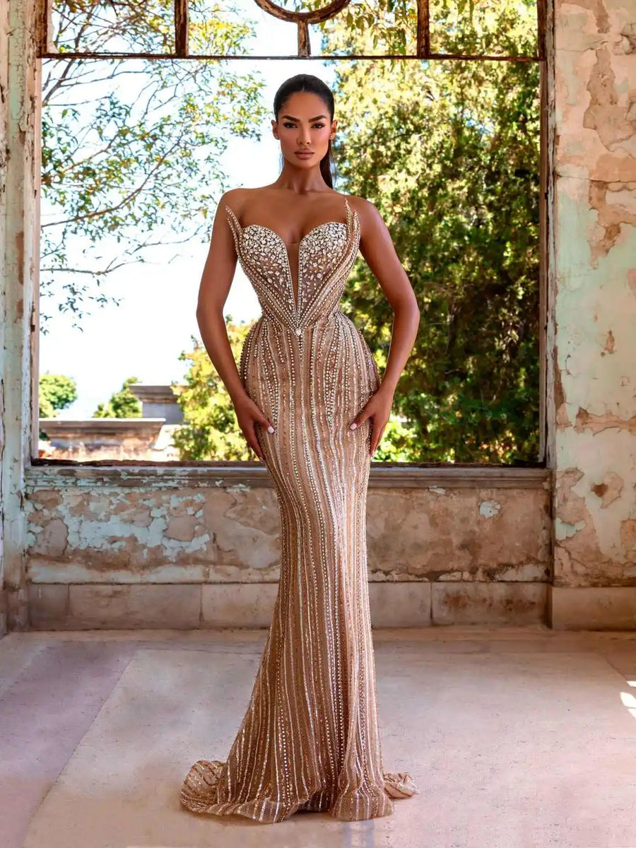 Gorgeous Crystal Strapless Prom Dresses Elegant Sequins Beading Evening Dress Sleeveless Floor Length Party Gown Customized