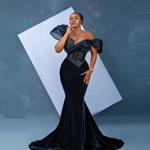 Elegant Black Velvet Mermaid Evening Dresses African Women 3D Pleated Off the Shoulder Prom Dress Aso Ebi Formal Party Dresses